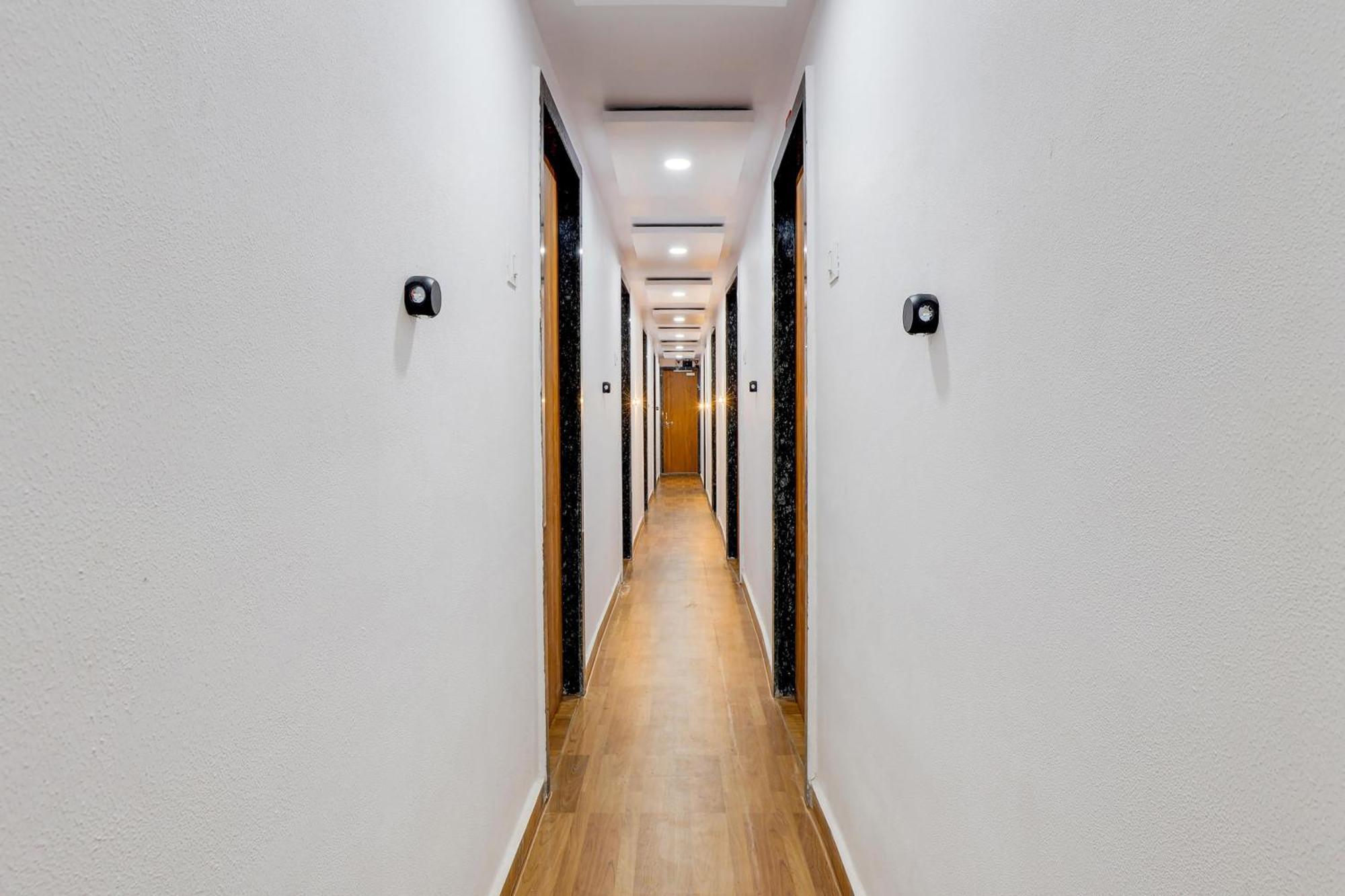 Hotel O Lotus 수라트 외부 사진